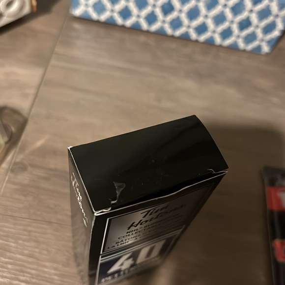 Vancouver Canucks memorabilia - Picture 9 of 9